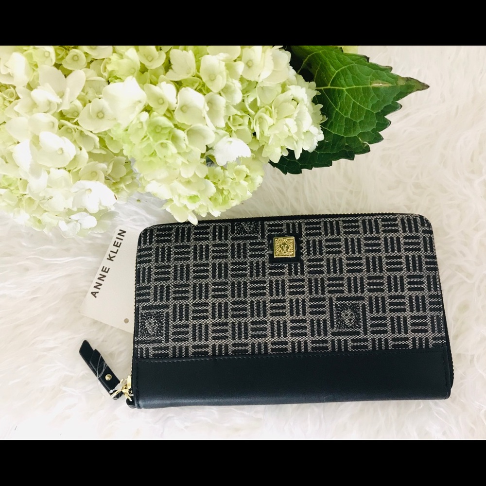 🆕 Anne Klein wallet; handheld clutch; purse